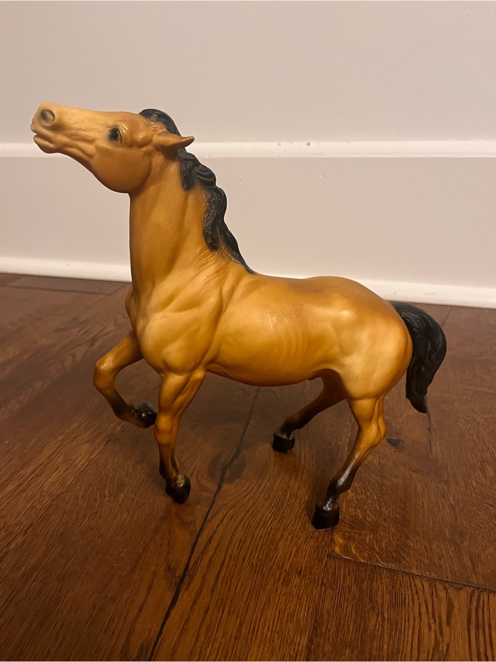 Vintage Breyer Traditional Horse No. 87 Semi-Rearing Diablo Buckskin Mustang 10”